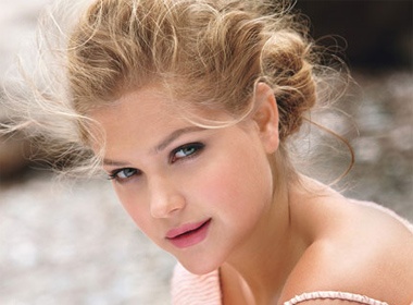 Trang diem theo mau toc hinh anh