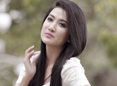 Quynh Lam tu tin khoe giong hat hinh anh