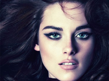 Man nhan voi anh Kristen Stewart khoe moi mong hinh anh
