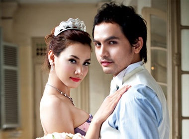 Trang Nhung dep doi ben Duc Tien hinh anh
