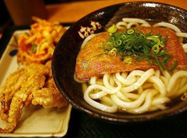 Cong phu mon mi Udon hinh anh