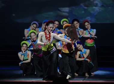 Dem 'Sen' diu dang cua 'thien nga lang mua' Linh Nga hinh anh