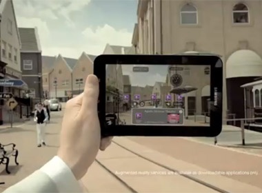 Samsung 'vo doi' trong quang cao tablet hinh anh