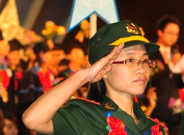 Khoanh khac an tuong tai le vinh danh 224 thu khoa hinh anh