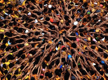 Sac mau ruc ro trong ngay le cua nguoi Hindu hinh anh