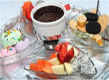 Nham nhi tra sua va xem phim 3D tai Hizza hinh anh