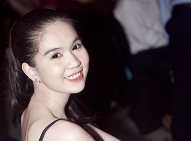 Ngoc Trinh rang ro di xem thoi trang hinh anh