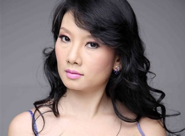 My Uyen san sang doi su nghiep lay tam chong hinh anh