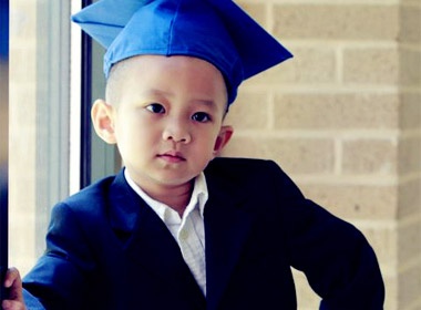 Con trai de thuong cua Hong Ngoc hinh anh