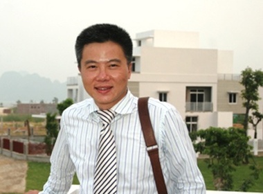 Giao su Ngo Bao Chau: 'Toi da nhan nhieu roi' hinh anh