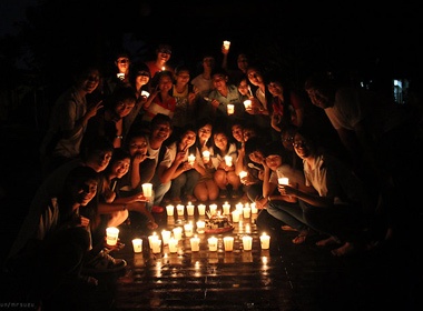 Teen 'thang hoa' yeu thuong mua trung thu hinh anh