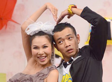 Khanh Ngoc lai len xe hoa hinh anh