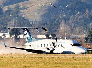 May bay gap nan o Angola, 30 nguoi chet hinh anh