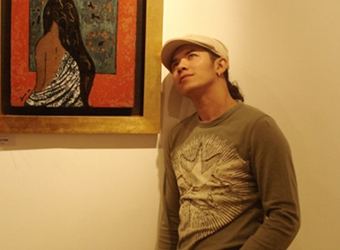 Kasim Hoang Vu: 'Scandal showbiz Viet do qua' hinh anh