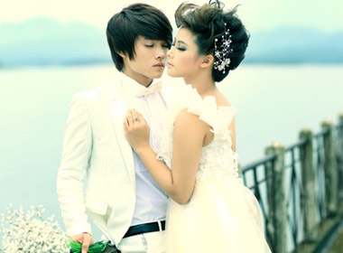 ‘Quy su’ Kieu Nhu len xe hoa? hinh anh