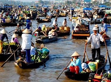 Som mai tren cho noi Cai Rang hinh anh