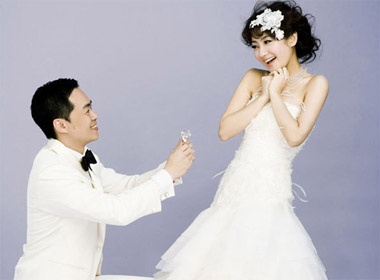 Selina quyen ru bat ngo trong anh cuoi hinh anh