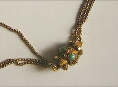 Day chuyen tren tau Titanic bi lay trom hinh anh