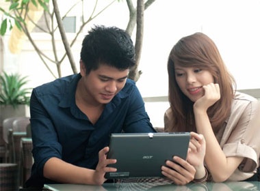 Acer Iconia Tab W501 - tablet 3G kem ban phim hinh anh