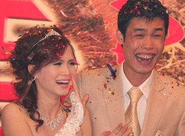 Hiep Ga tien hau bat nhat chuyen hon nhan tan vo hinh anh