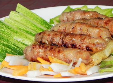 Chua gion nem Ninh Hoa hinh anh