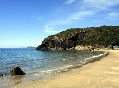 Thanh binh bien Quy Nhon hinh anh