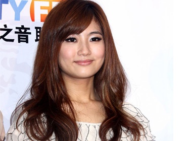 Selina van cuoi du ong qua doi hinh anh