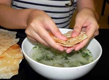 Thuong thuc don Quang Ngai giua Sai Gon hinh anh