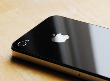 Nha mang Vodafone Duc xac nhan co iPhone 4S hinh anh