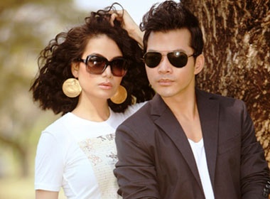 Truong Ngoc Anh 'lanh' khi xem canh 'nong' cua chong hinh anh