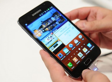 Top 5 smartphone voi man hinh rong hinh anh