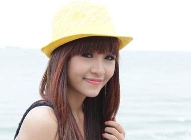 Hai VJ YanTV 'doi nghe' lam ca si hinh anh