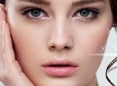 Meo trang diem cho lan da nhot nhat hinh anh