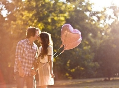 Chuyen nhung tinh yeu lech tuoi hinh anh