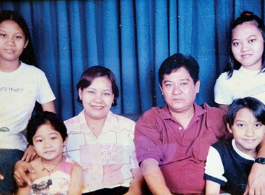 Philippines chan dong vi vu chong ban chet vo va 3 con hinh anh