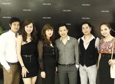 Kelly Bui dat doanh thu tien ty ngay khai truong showroom hinh anh