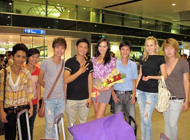 Thuy Vy len duong di thi Miss World hinh anh