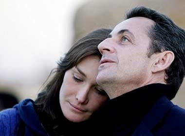 Vo Tong thong Phap sinh con gai hinh anh