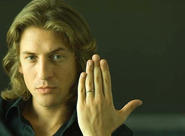 Nhung mau dan ong gan mac ‘cam den gan’ hinh anh