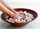 Massage doi chan thon hinh anh