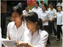 Le phi thi DH tang toi 200.000 dong? hinh anh