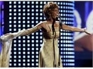 Whitney Houston sap tro lai hinh anh