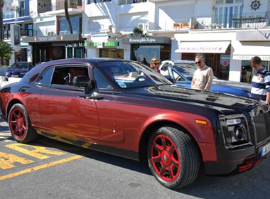Rolls-Royce Phantom 'hang hieu' xuong pho hinh anh