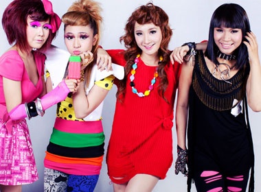 Nhom nhac 9X cuc xinh cua Minh Tuan A# hinh anh