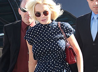 Lindsay Lohan phai ngoi tu 30 ngay hinh anh