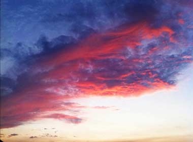 Dam may la do ruc tren bau troi Dai Loan hinh anh