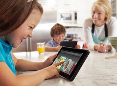 ‘Vu khi bi mat’ giup Amazon Kindle Fire danh bai iPad 2 hinh anh