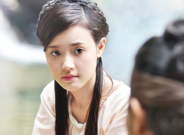 Midu khoe mat huyen long lanh hinh anh