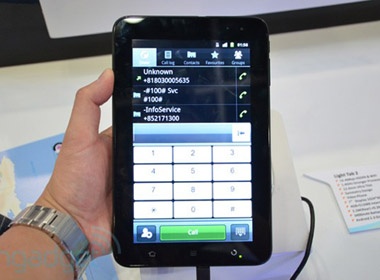 Tablet 7 inch co kha nang goi dien tu ZTE hinh anh