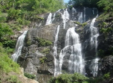 Dam minh trong tieng hat thac Chaper hinh anh